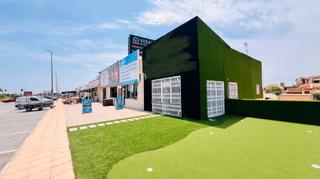 Lloguer Local Comercial a Zona Carrefour - Urbanizaciones. Excelente visibilidad en una de las zonas con mayor proyección d
