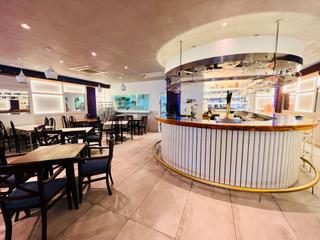 Traspàs Local Comercial a Punta Prima. Restaurante totalmente equipado en traspaso – orihuela costa