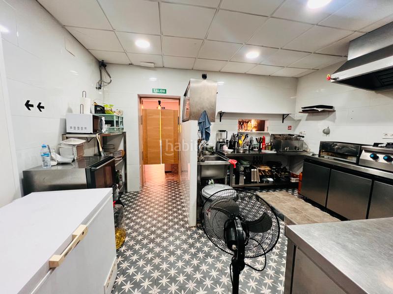 Foto e6d65a1e-8975-4302-9c11-125cc59a2fc0. Traspaso local comercial traspaso de restaurante en calle peatonal de alto tránsito en Torrevieja