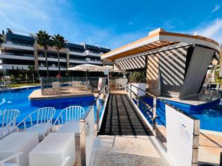 Traspàs Local Comercial a Playa Flamenca. Bar de cócteles y club de piscina en traspaso – orihuela costa