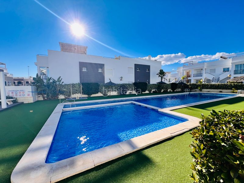 Foto bfdb9722-dd48-4fd7-9861-6f2a6e4543eb. Casa amb aparcament piscina a Parque Acuático - Sector 25 Torrevieja