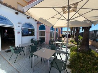 Traspàs Local Comercial  Puerto deportivo. Local comercial en traspaso en marina internacional – torrevieja
