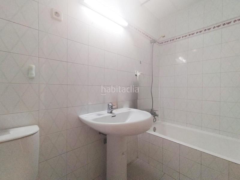 Foto b1eec4bf-f7d7-4668-9d33-b3fdb4201b7b. Terreno residencial casa solar en venta ideal inversores Collblanc en Hospitalet de Llobregat (L´)