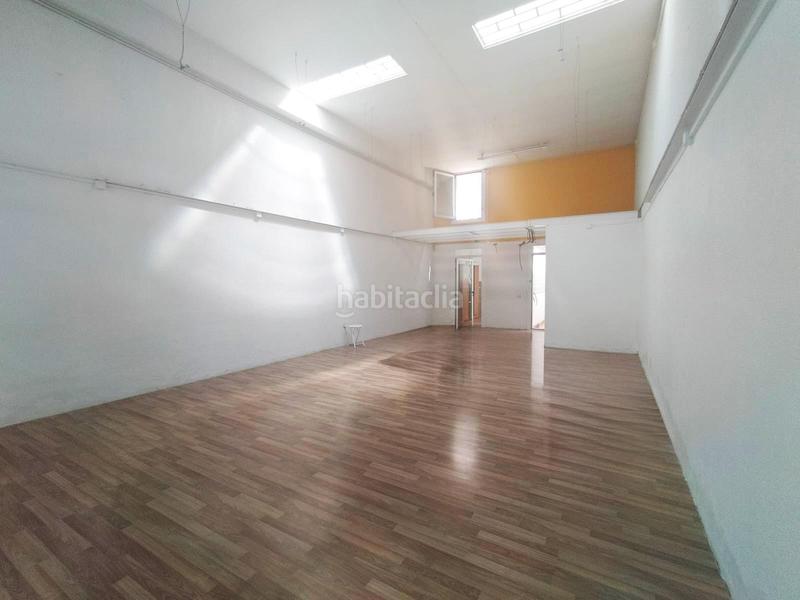 Foto c28fe2f7-0347-4ea0-8e35-04676ca057d0. Terreno residencial casa solar en venta ideal inversores Collblanc en Hospitalet de Llobregat (L´)