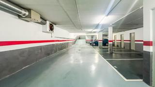 Parking coche en Santa Eulàlia. Parking  y trasteros