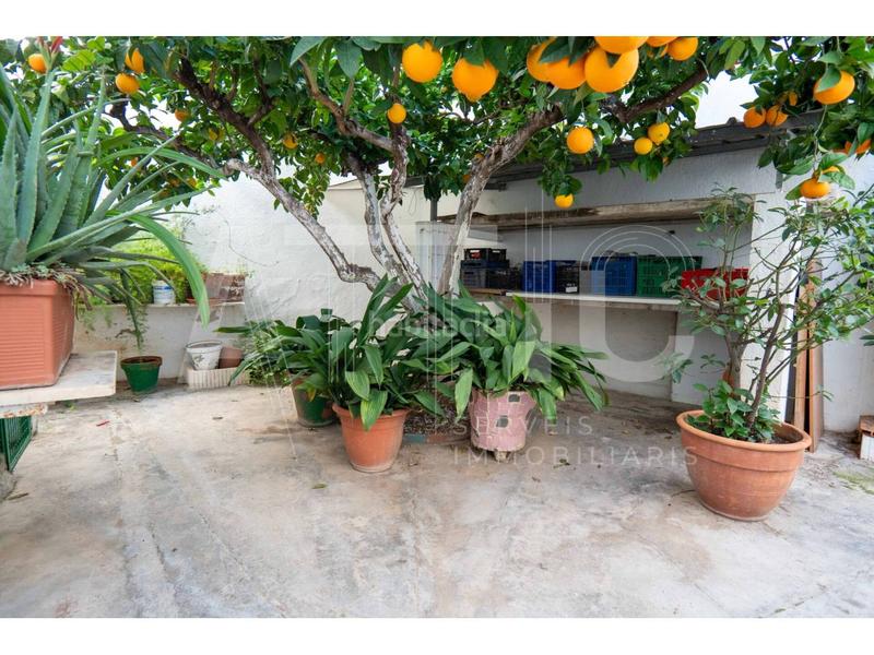 Foto 6a5b15d6-6930-4c91-aeed-6bb1c6f01370. Casa  220m , 3 habitaciones, local comercial de 98m, terraza de 30m y patio de 40m prec en Sant Quirze del Vallès