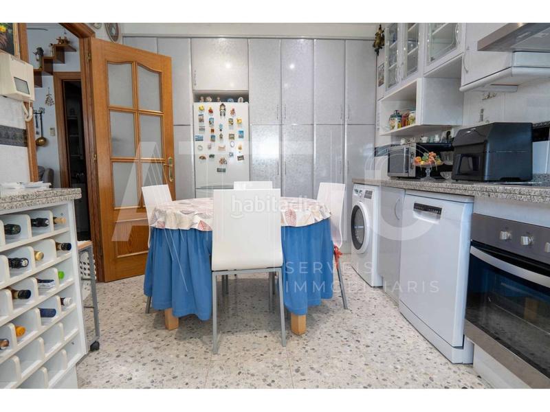 Foto e2b00d01-f8d7-4c8f-8998-595192306d11. Casa  220m , 3 habitaciones, local comercial de 98m, terraza de 30m y patio de 40m prec en Sant Quirze del Vallès