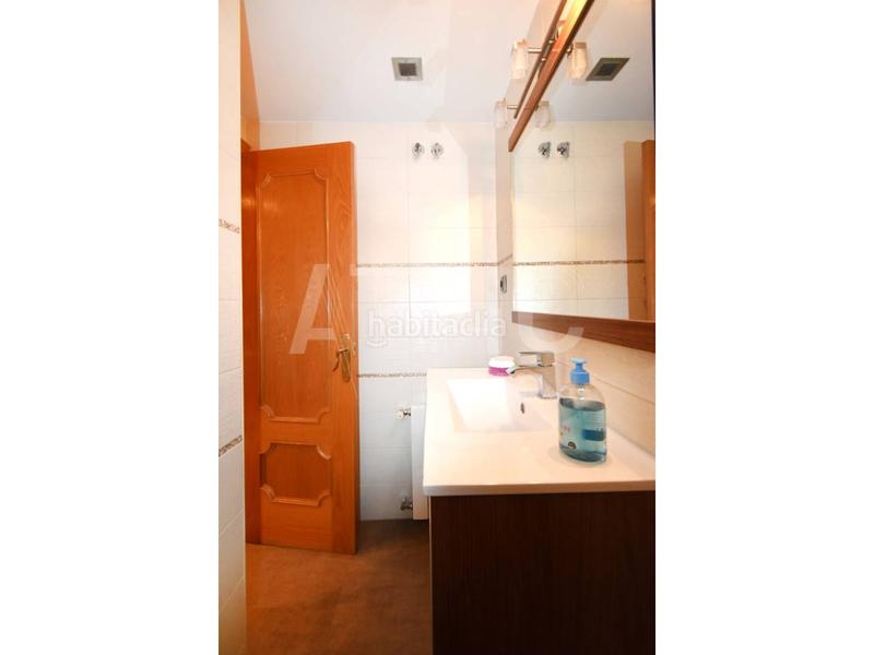 Foto 4c97c182-16d2-4a52-b281-764a3e30f8fe. Maison avec chauffage parking dans Can Deu Sabadell