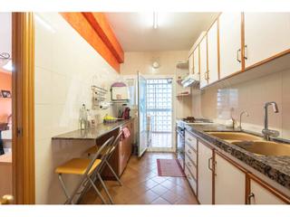 Pis  Paraires. Pisazo en la nova creualta, 4 habitaciones, baño, aseo, balcón y