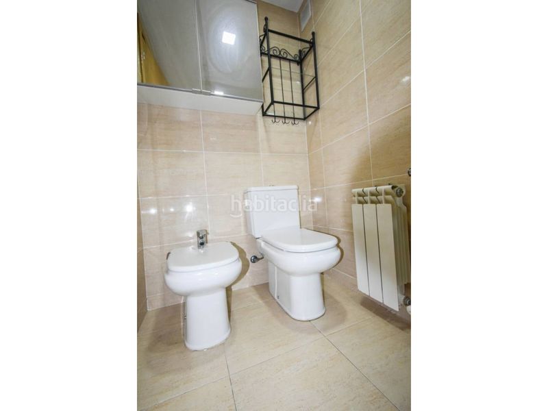 Foto 274a4bc9-17d1-4f6a-a150-7e9df6c633a0. Lloguer pis amb calefacció aparcament piscina a Can Llong Sabadell