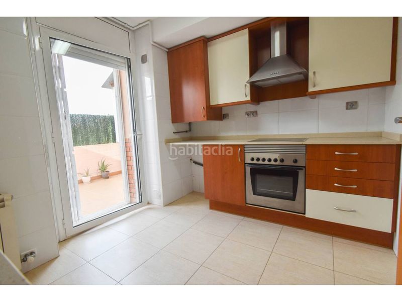 Foto a032b8b2-682e-4db8-a2d6-baafbf82ab36. Lloguer pis amb calefacció aparcament piscina a Can Llong Sabadell