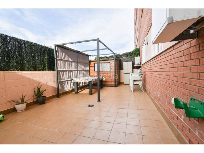 Foto ba06aeb2-05bc-4da3-9da3-d6a0c7a43d86. Lloguer pis amb calefacció aparcament piscina a Can Llong Sabadell