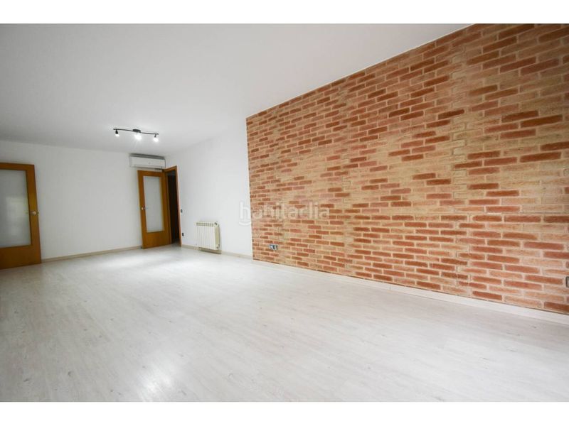 Foto c69ddd06-76ea-4ef9-8653-45462b90ee5e. Lloguer pis amb calefacció aparcament piscina a Can Llong Sabadell