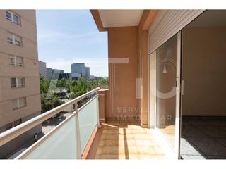 Appartement  Abat escarr. Piso de 100 junto a leix maci, 4 habitaciones, 2 baos, 2 balco