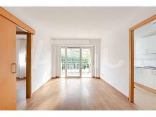 Appartement  Damposta. Oportunidad!!! piso en terrassa junto estacin est,  2 habitacio