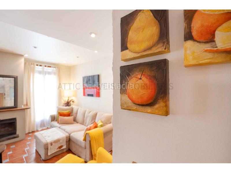 Foto 5c1600e2-f5b5-4334-974e-83d5318038e2. Casa preciosa casa en venta en el centro , 3 habitaciones, sala polivalente de 38m, patio de 45m, terraza y gar en Sentmenat