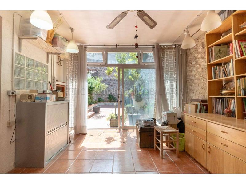 Foto b59d543f-a04c-4e6c-8a74-dbe425d6be41. Casa preciosa casa en venta en el centro , 3 habitaciones, sala polivalente de 38m, patio de 45m, terraza y gar en Sentmenat