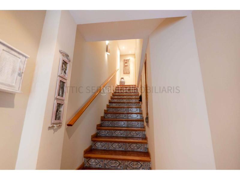 Foto bcf7ac70-c5e0-4a9d-a6f6-c3ecf17fdc71. Casa preciosa casa en venta en el centro , 3 habitaciones, sala polivalente de 38m, patio de 45m, terraza y gar en Sentmenat