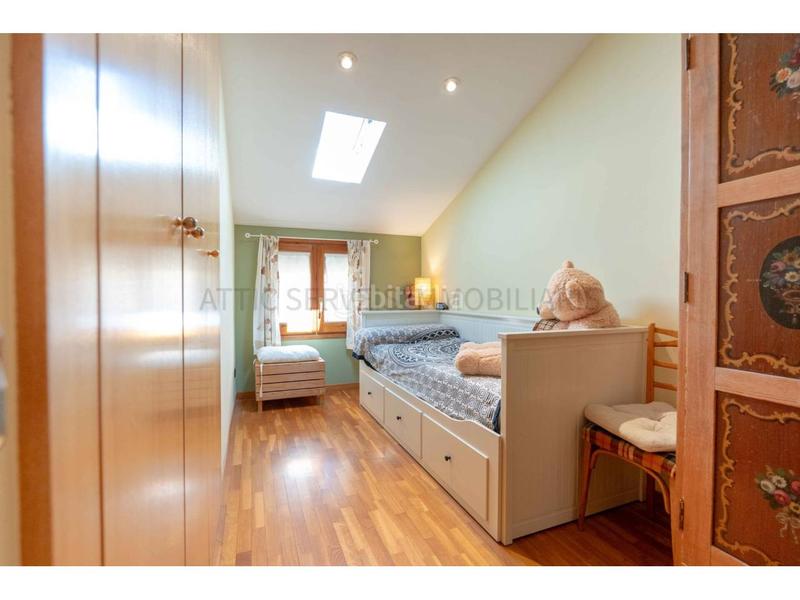 Foto cbeb797c-0740-40bb-b404-7f17ccbc7438. Casa preciosa casa en venta en el centro , 3 habitaciones, sala polivalente de 38m, patio de 45m, terraza y gar en Sentmenat
