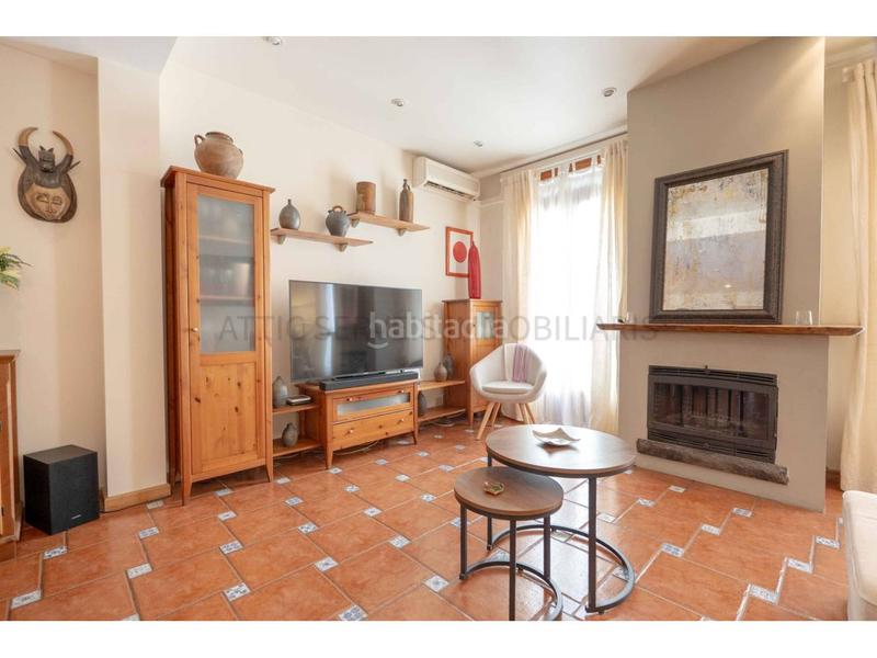 Foto d3c61fa5-8c17-4ce5-98ed-e43676263cad. Casa preciosa casa en venta en el centro , 3 habitaciones, sala polivalente de 38m, patio de 45m, terraza y gar en Sentmenat