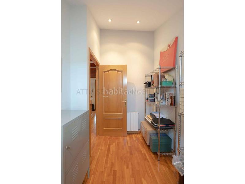 Foto dab7c927-7563-4478-a8ca-169fe96a9f86. Casa preciosa casa en venta en el centro , 3 habitaciones, sala polivalente de 38m, patio de 45m, terraza y gar en Sentmenat