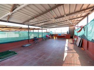 Casa  Can puiggener. Oportunidad!!! casa para hacerla a tu gusto, ahora 2 habitacione