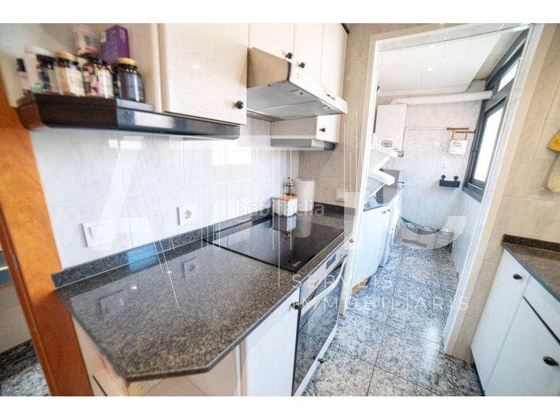 Foto 99b06fef-9ba2-450a-920a-8ac630bb54b9. Appartamento con riscaldamento in Can Rull Sabadell