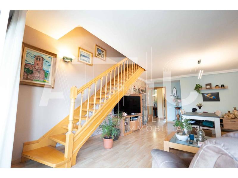 Foto 060458f9-108c-4136-afb9-c2f6795c10a6. Pis amb calefacció aparcament a Creu de Barberà Sabadell