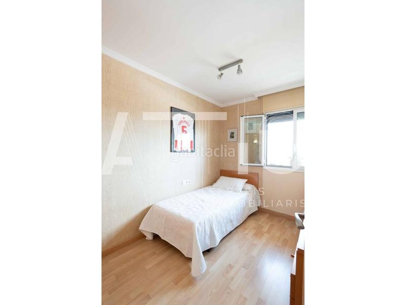 Foto 21ef6700-1543-468c-8082-c79fd7daca82. Pis amb calefacció aparcament a Creu de Barberà Sabadell