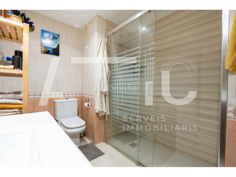 Foto 2be4711e-d7a8-40e1-8f75-d080386d2f9a. Pis amb calefacció aparcament a Creu de Barberà Sabadell