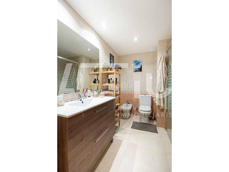 Foto 35b8f23d-a1d8-4761-aedc-1a137452792c. Pis amb calefacció aparcament a Creu de Barberà Sabadell