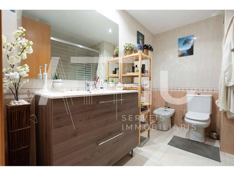 Foto 92a82fa8-4359-408b-ba38-5d895d5e51f7. Pis amb calefacció aparcament a Creu de Barberà Sabadell