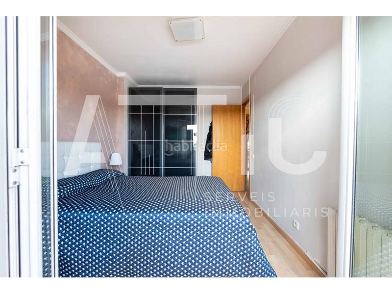 Foto cb5b93cc-1b31-47fa-a96c-d7b9a995d3cc. Pis amb calefacció aparcament a Creu de Barberà Sabadell