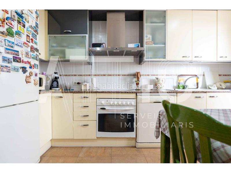 Foto ef8ac04d-5bf2-4821-9688-1d764bf74cb6. Pis amb calefacció aparcament a Creu de Barberà Sabadell