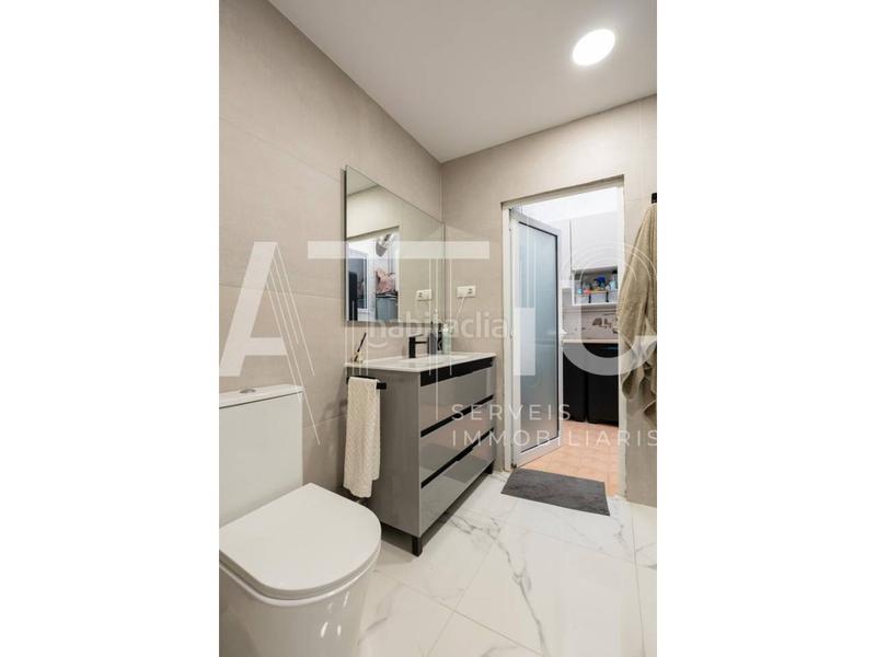 Foto 3d4b08b7-8423-4be9-b434-be0e78cf9e6a. Casa  en venta en la Creu de Barberàrománica con espectacular garaje, 3 habitaciones y 3 terrazas en Sabadell