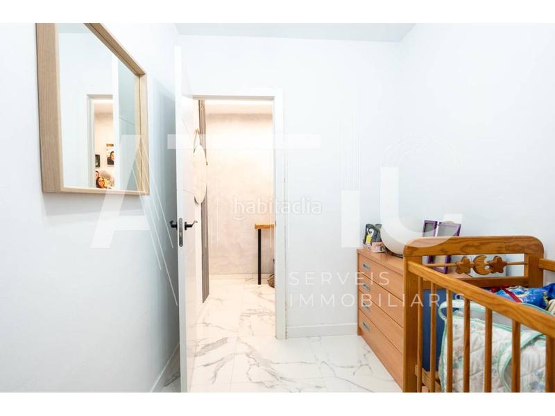 Foto d5cd249d-f7af-4c8d-9d56-0d56a574b260. Casa  en venta en la Creu de Barberàrománica con espectacular garaje, 3 habitaciones y 3 terrazas en Sabadell