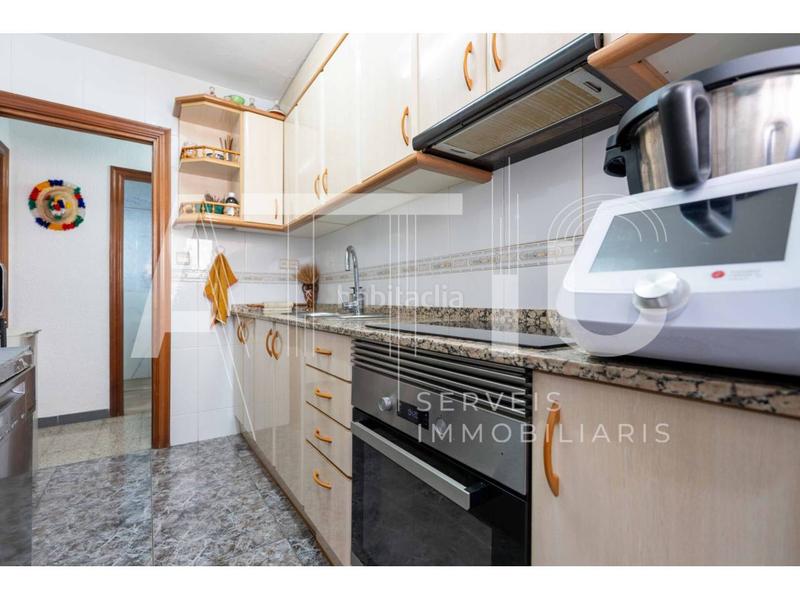 Foto eed0a675-eb02-4974-be31-a1c2b3284369. Appartamento in Llefià Badalona