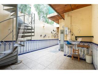 Chalet  Arimón. Casa en venta cantonera en el centro de sabadell  5 habitaciones