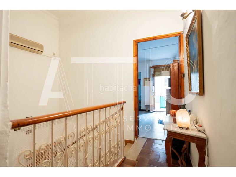 Foto 05792ac2-34fd-4a0e-9a96-c93e11cd792b. Chalet mit parking in Centre Sabadell