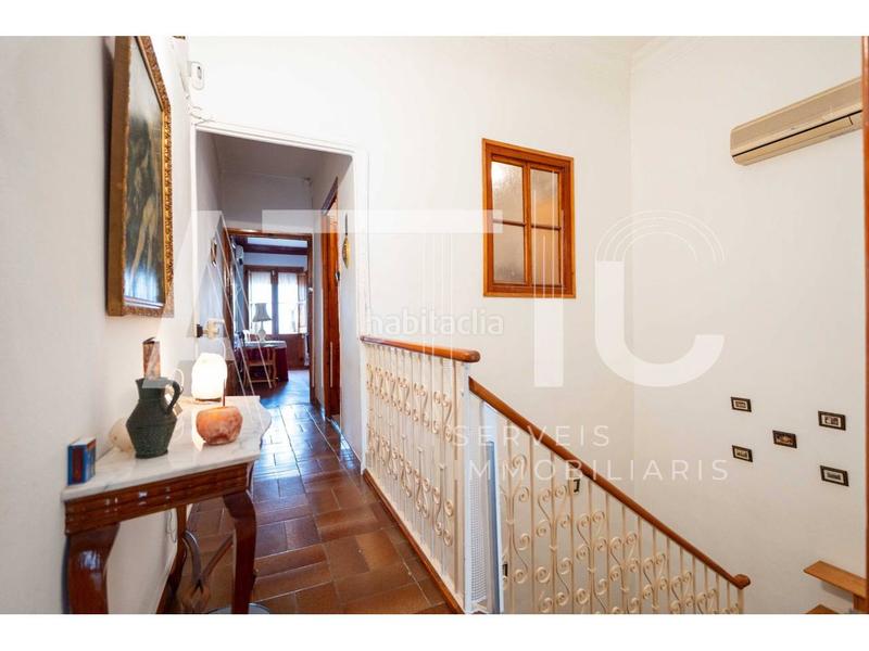 Foto 30631a53-2c5a-4dde-8d2c-bdeab81fc0e4. Chalet mit parking in Centre Sabadell