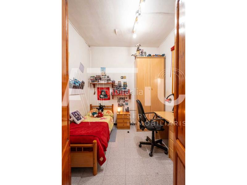 Foto 83c6ca12-f2e0-4566-b030-8c95c13b0550. Chalet mit parking in Centre Sabadell