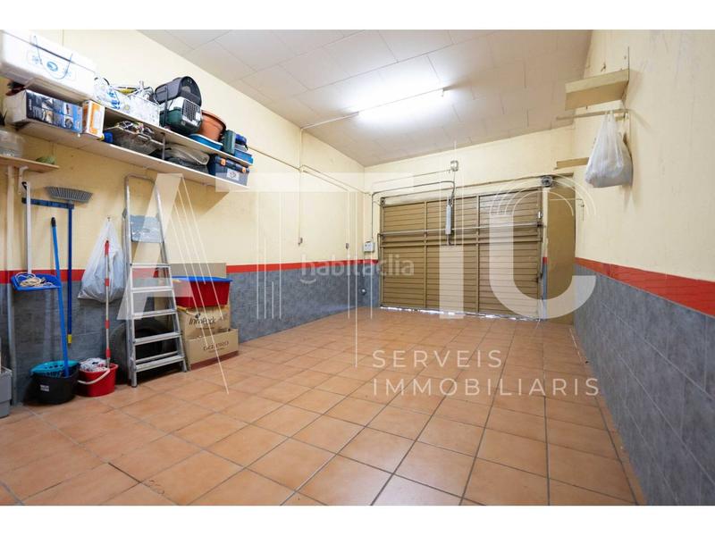 Foto 990100f6-e57d-48a1-a3a3-2ce4e6964225. Chalet mit parking in Centre Sabadell