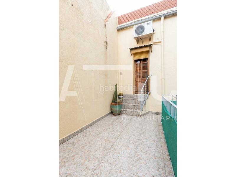 Foto c180c2ed-2979-4af0-91d1-7acd701e1243. Chalet mit parking in Centre Sabadell