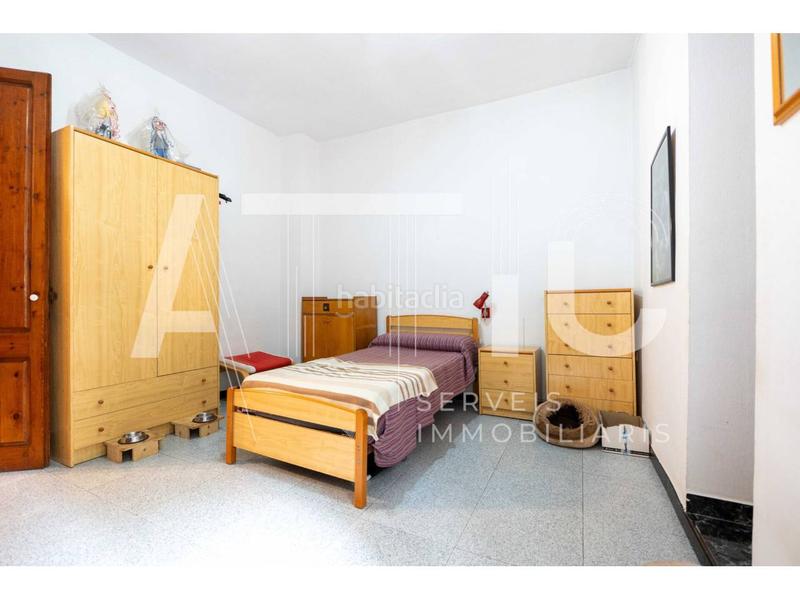 Foto df462e9d-abdc-4410-907f-a987f7aa2d71. Chalet mit parking in Centre Sabadell