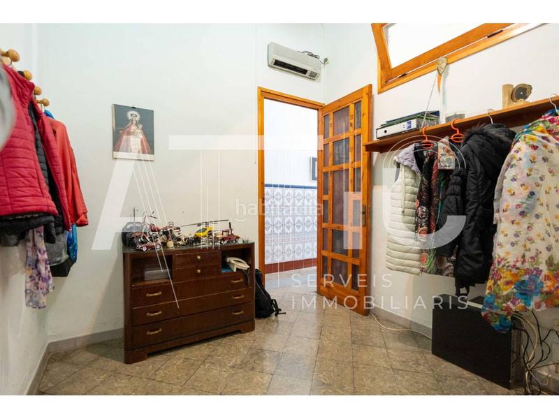 Foto e0e10541-ef64-470a-90f8-83cc22f1be98. Chalet mit parking in Centre Sabadell