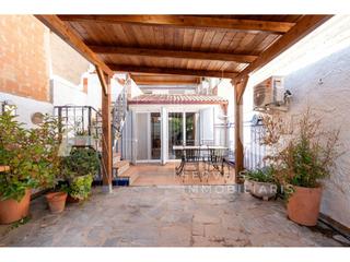 Maison  Sant bonifaci. Casa de 5 habitaciones en piera con garaje, patio y terraza
