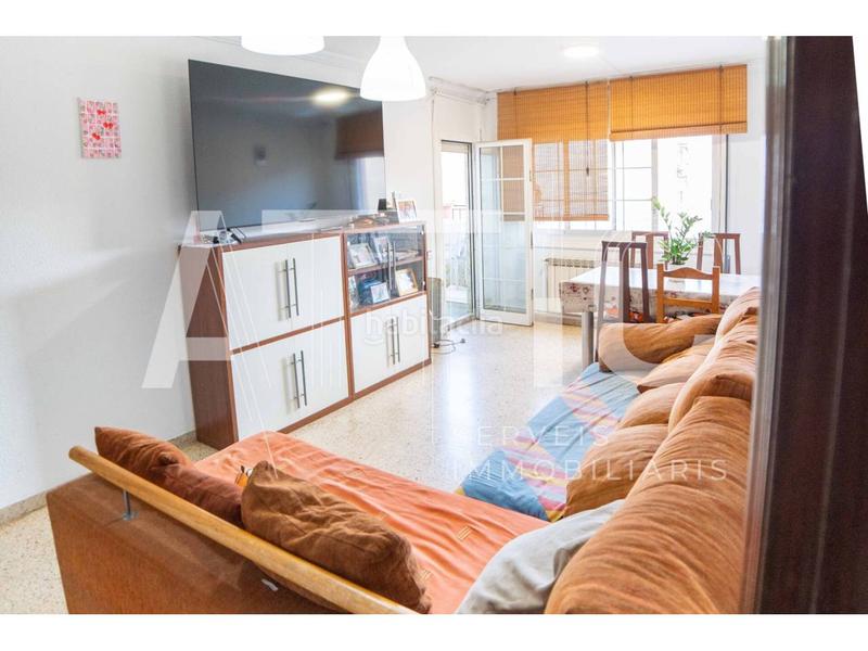 Foto 59525945-0c72-4177-95d2-7e31f2ca45a5. Flat with heating in Can Rull Sabadell