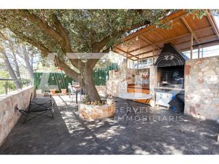 Haus  Calle les vinyes. Casa independiente con 2.922 m de terreno y vistas al vallès y a