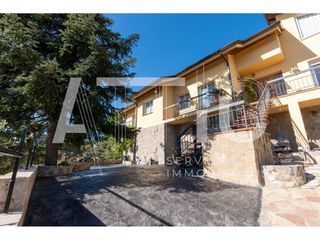 Haus  Calle les vinyes. Casa independiente con 2.922 m de terreno y vistas al vallès y a