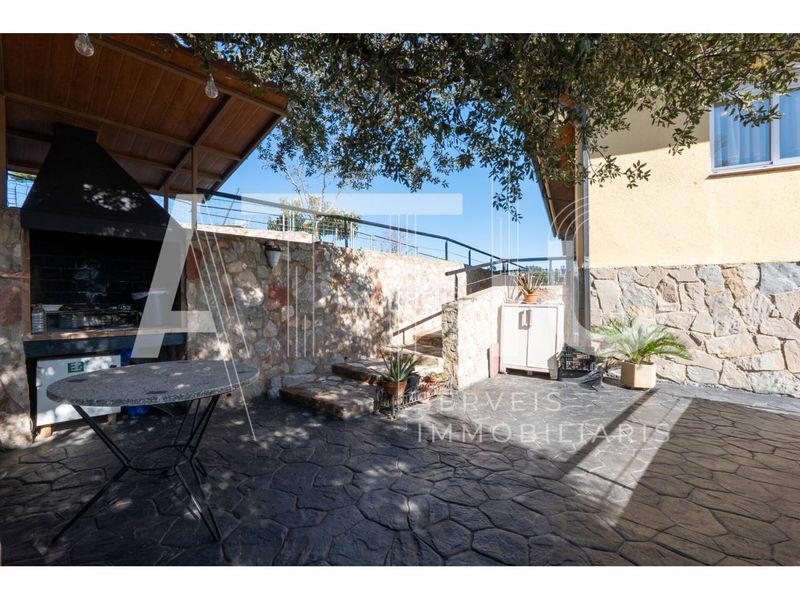 Foto bb7b9cdb-34a2-4b72-bef2-b7ce77ea9336. Casa amb calefacció aparcament a El Racó-Sant Feliu del Racó Castellar del Vallès